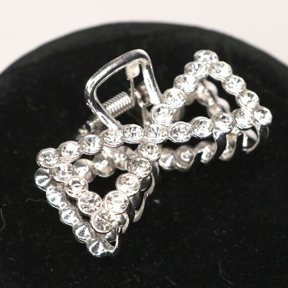 Butterfly Rhinestone Hair Clip Glitter Posh Silver Wedding Bridal Party Prom - Picture 2 of 7